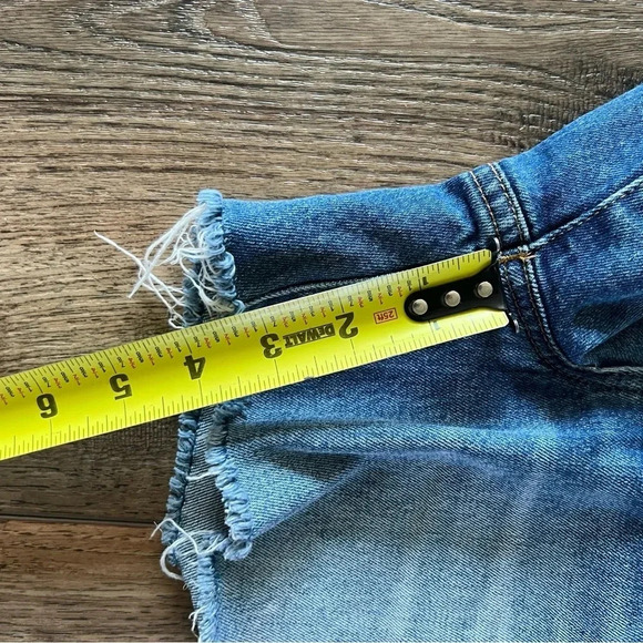 Madewell High Rise Denim Shorts Size 24 - Picture 4 of 13